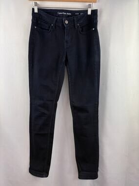 Women’s Calvin Klein Jeans Size 4x32 Dark Blue Skinny Jeans